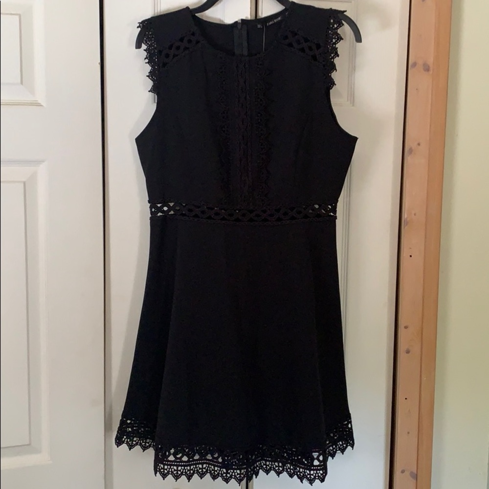 Zara fit & flare LBD